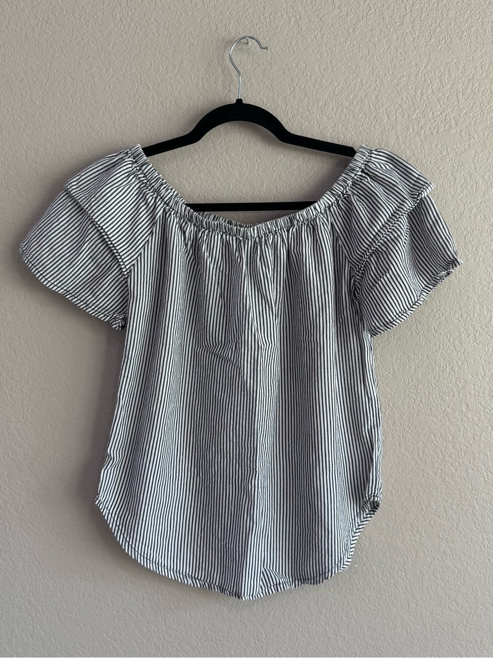 Black and White 100% Cotton Striped Off Shoulder Ruffled Sleeve Blouse Size M